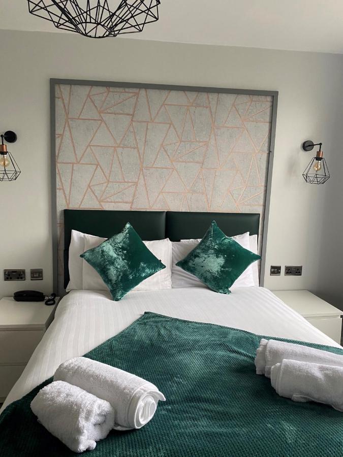 Whites Hotel Newcastle upon Tyne Bagian luar foto