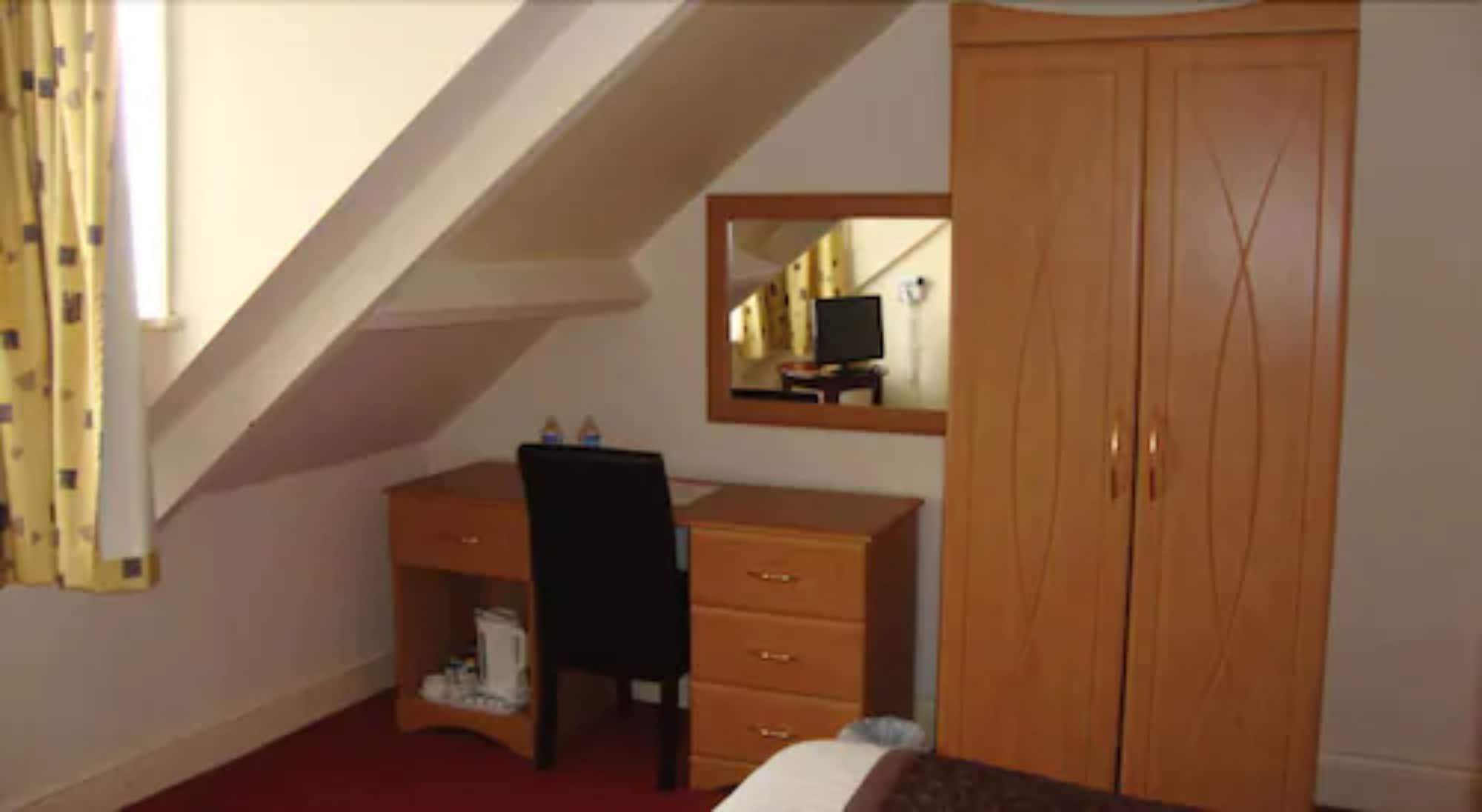 Whites Hotel Newcastle upon Tyne Bagian luar foto