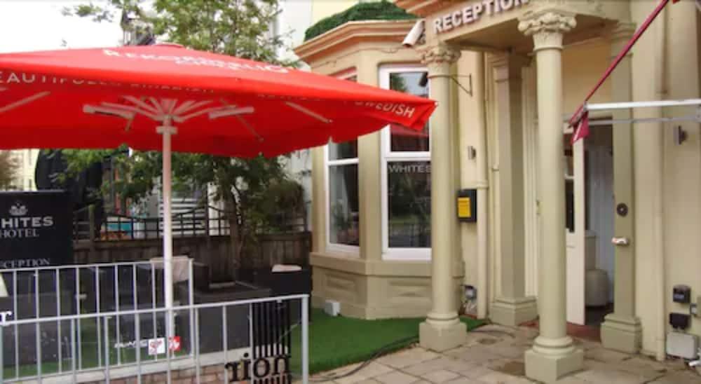 Whites Hotel Newcastle upon Tyne Bagian luar foto