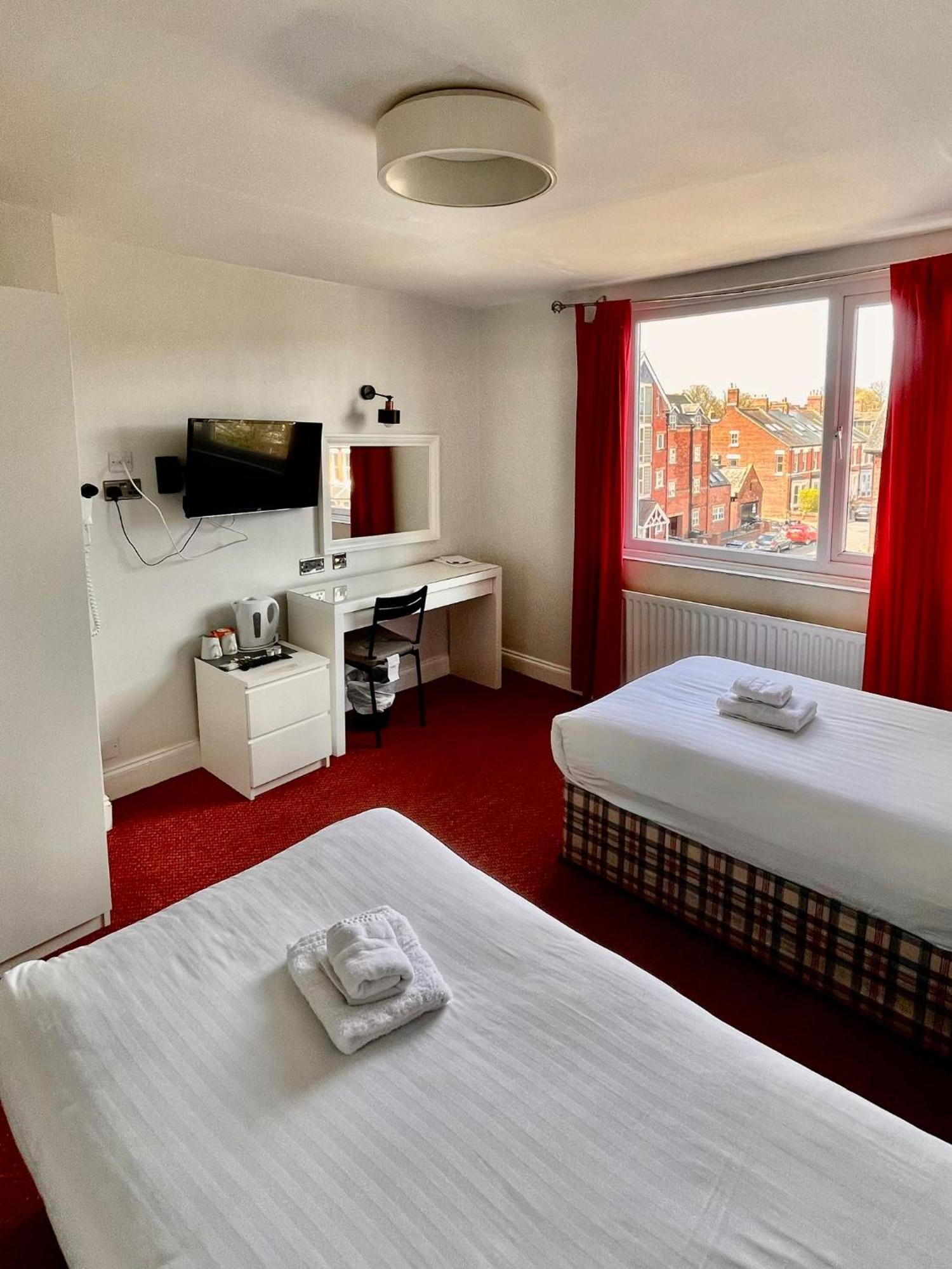 Whites Hotel Newcastle upon Tyne Bagian luar foto