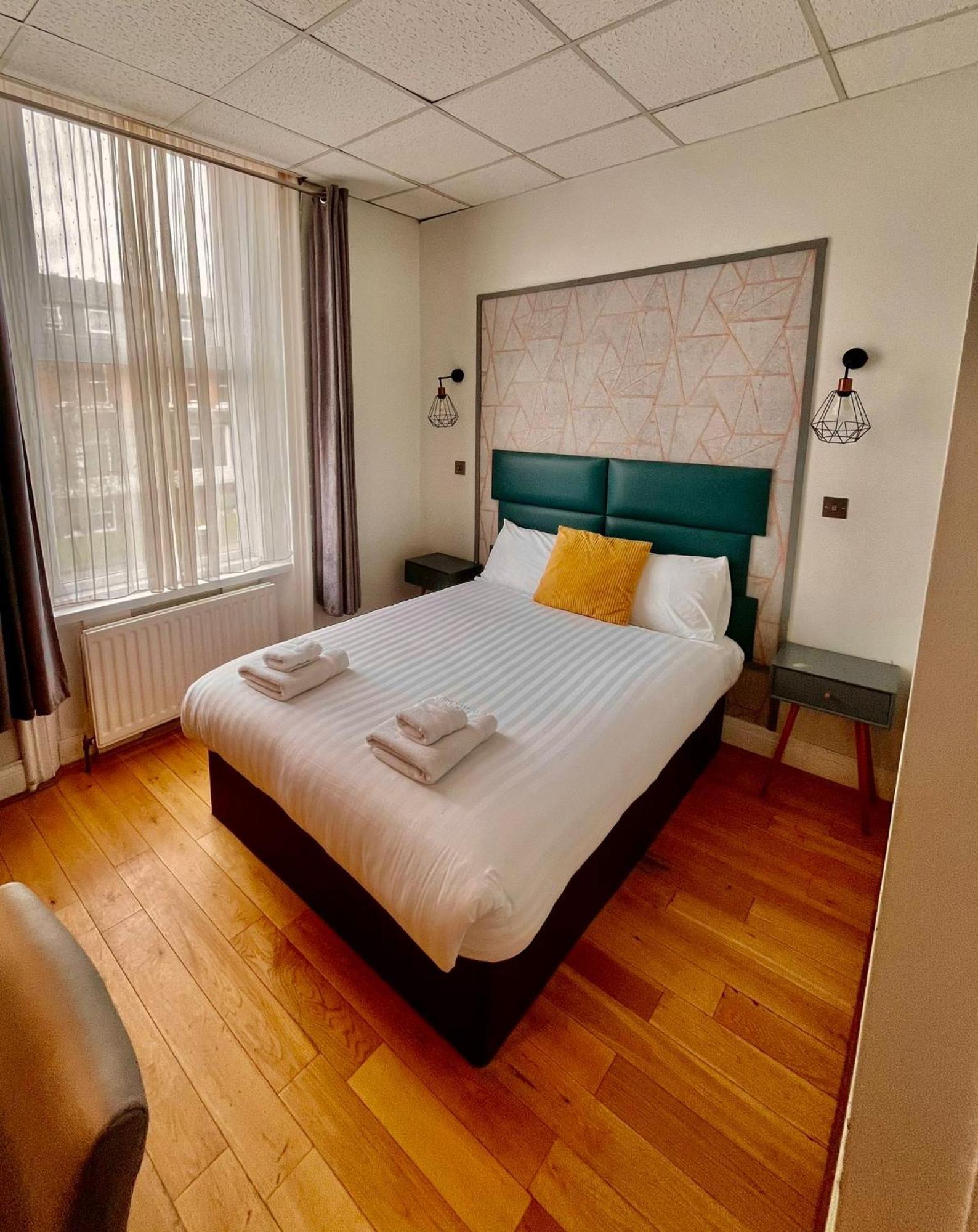 Whites Hotel Newcastle upon Tyne Bagian luar foto